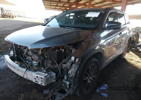 2018 Toyota Highlander Se z USA, uszkodzony, nr VIN 5TDKZRFH8JS537844